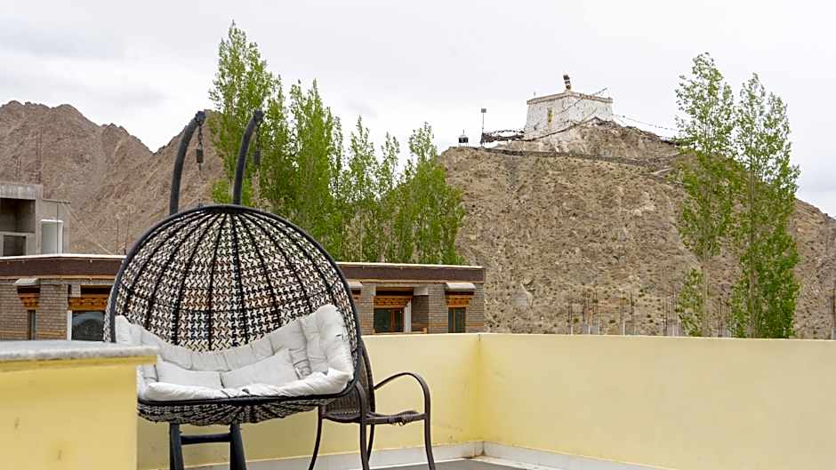Hotel Spic N Span