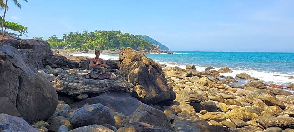 Pousada e SPA Shiva São Sebastião 200mts da praia