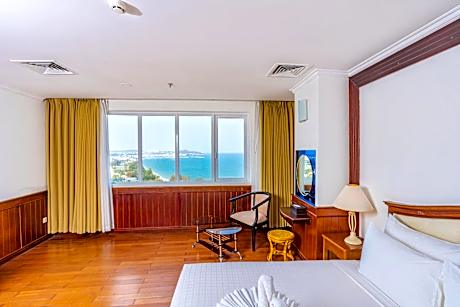 Junior Suite with Ocean View