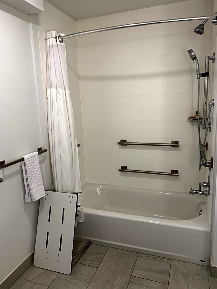 Best Western Plus Executive Suites