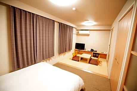 Japanese-Style Quadruple Room - Non-Smoking - No Daily Cleaning