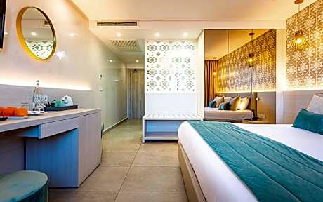 Double Room with Pool View