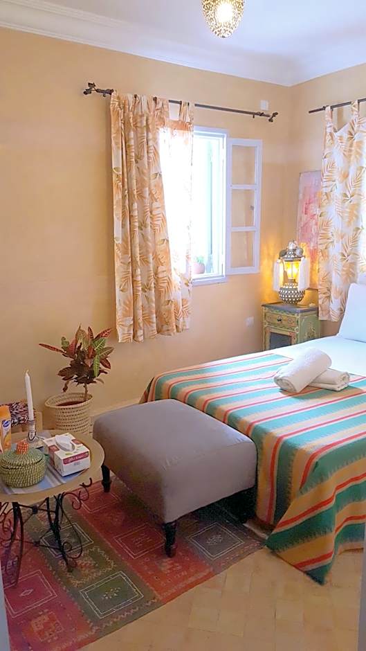 Art Riad Au Bord De La Mer