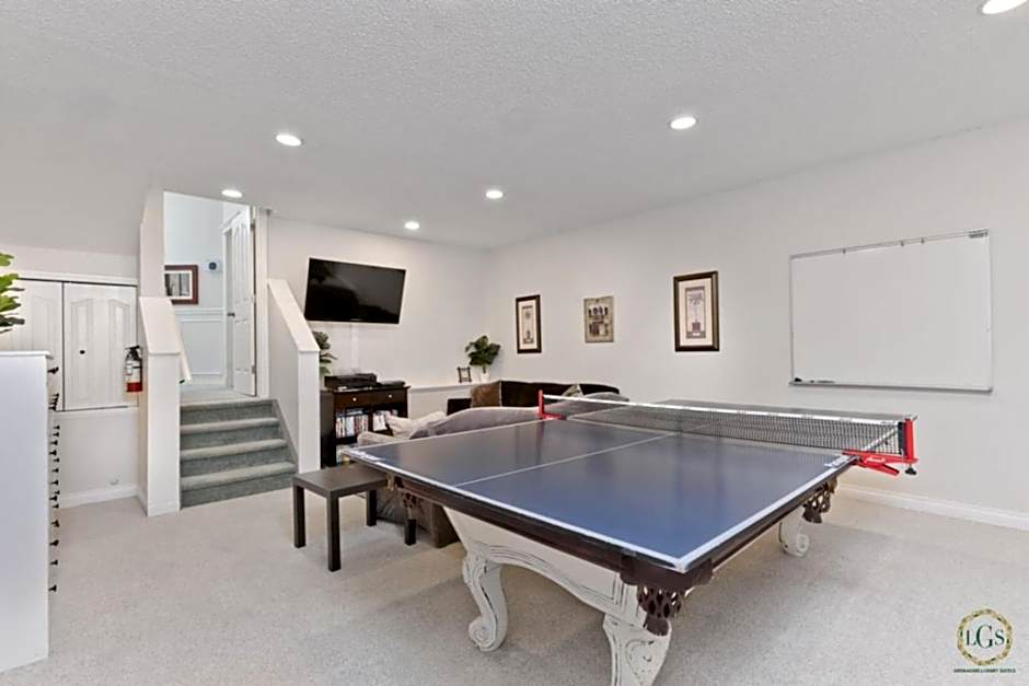 Casa Pura Vida: Hot Tub w Pool and Ping Pong Tables and Backyard BBQ