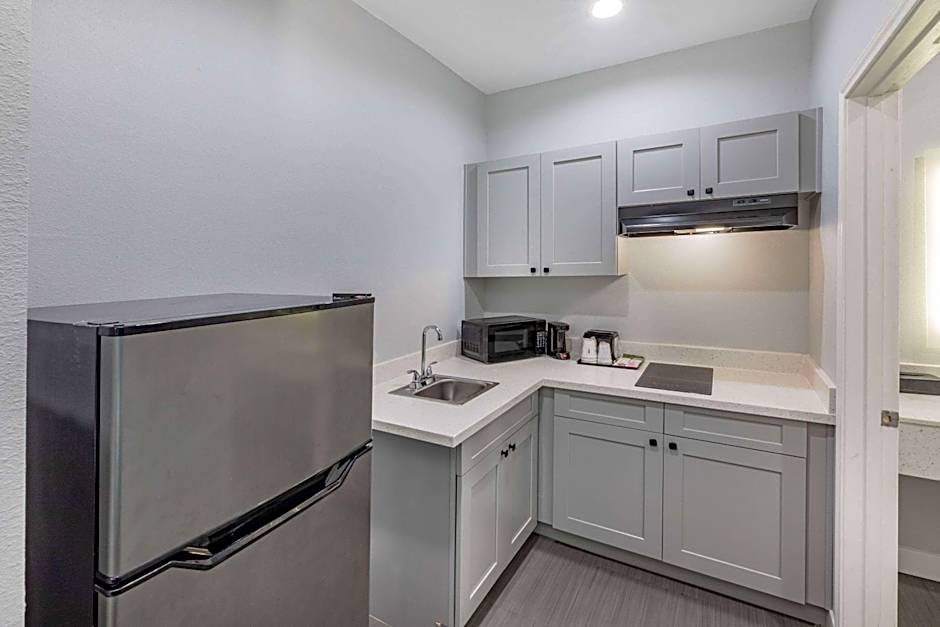 Baymont by Wyndham Freeport Texas