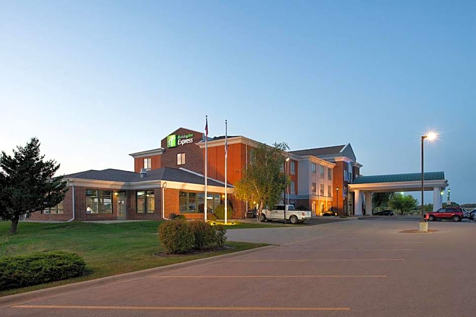 Holiday Inn Express Hotel & Suites Fort Atkinson By IHG
