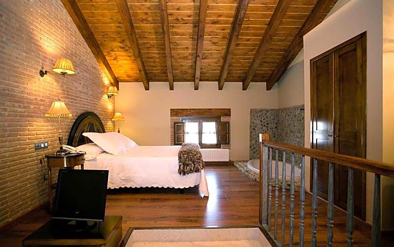 Posada Los Condestables Hotel & Spa