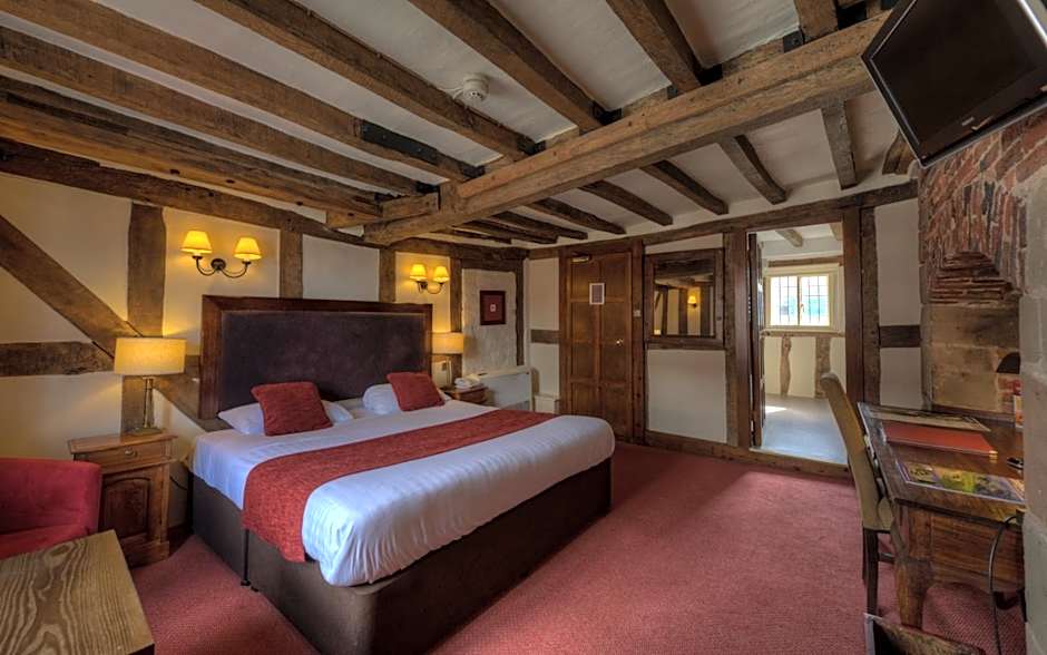 Dog & Partridge by Chef & Brewer Collection