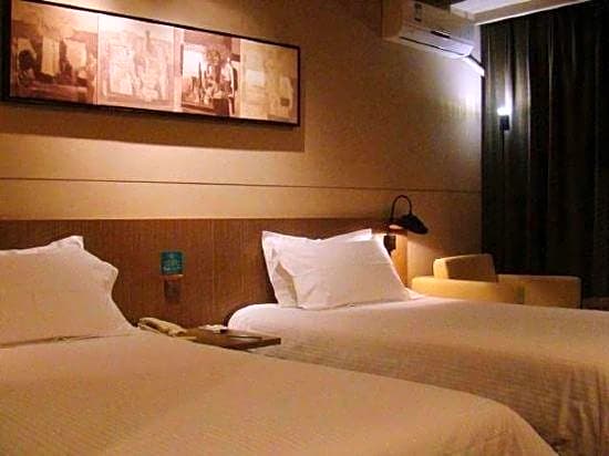 jinjiang inn select changji administrative center branch