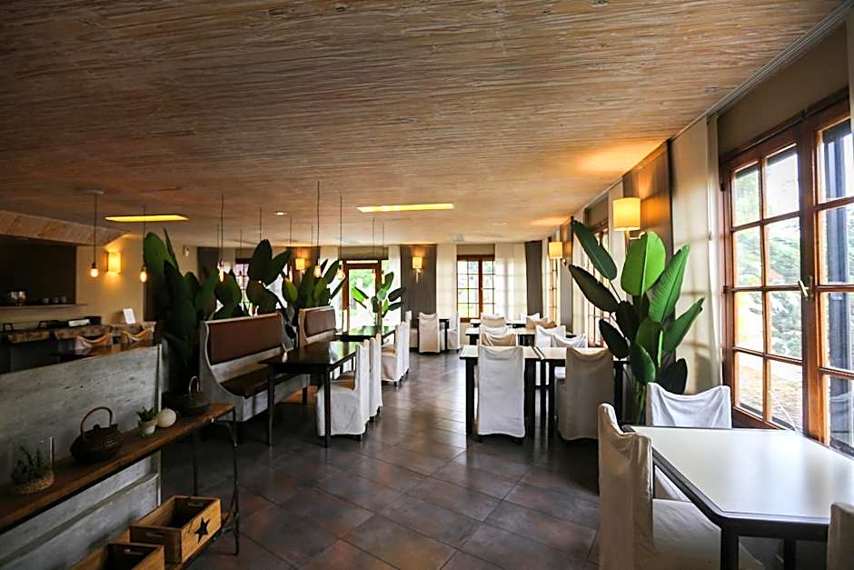 Hotel Bahia Redonda