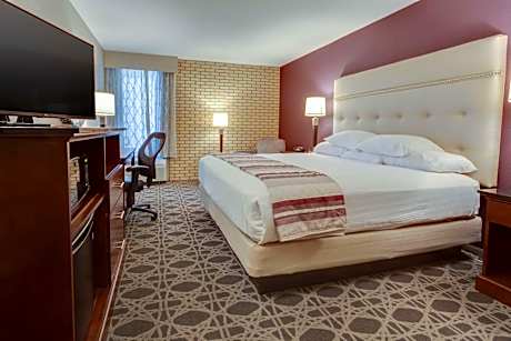 Deluxe King Room - Accessible, Tub