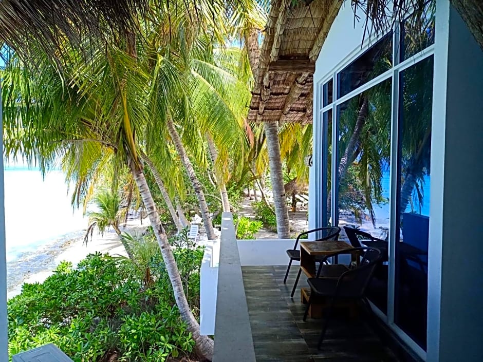 Island Life Maldives Retreat & Spa