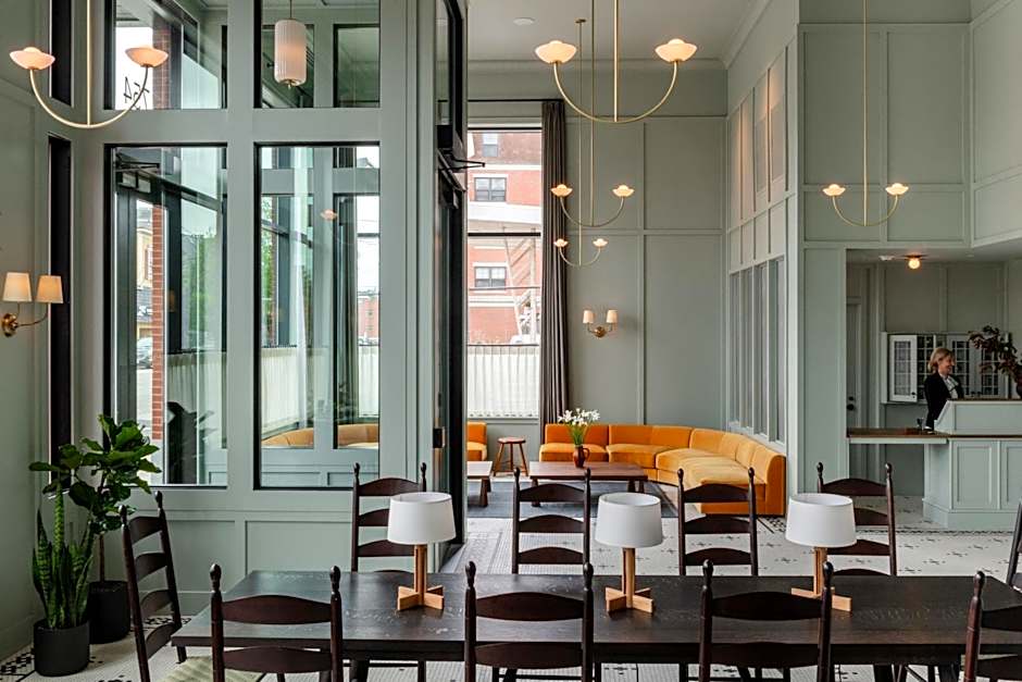 Longfellow Hotel