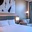 Yas Plaza Marina By Ihg
