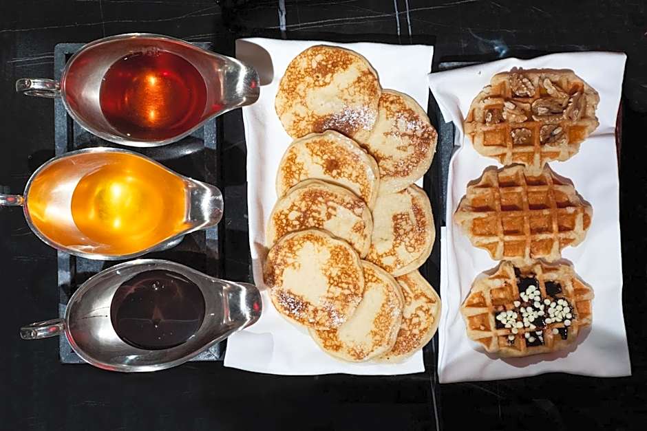 The Glam Boutique Hotel & Apt