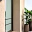 Monarco Executive Rooms