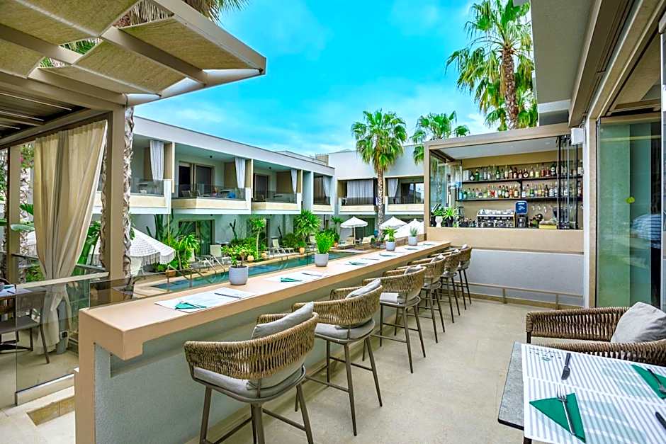 Pefki Deluxe Residences - Adults Only 16plus