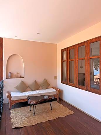 Studio with Balcony
