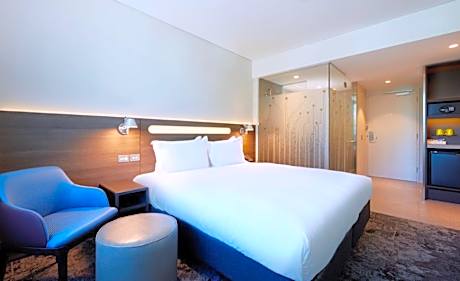 2 Single Standard with Free Breakfast