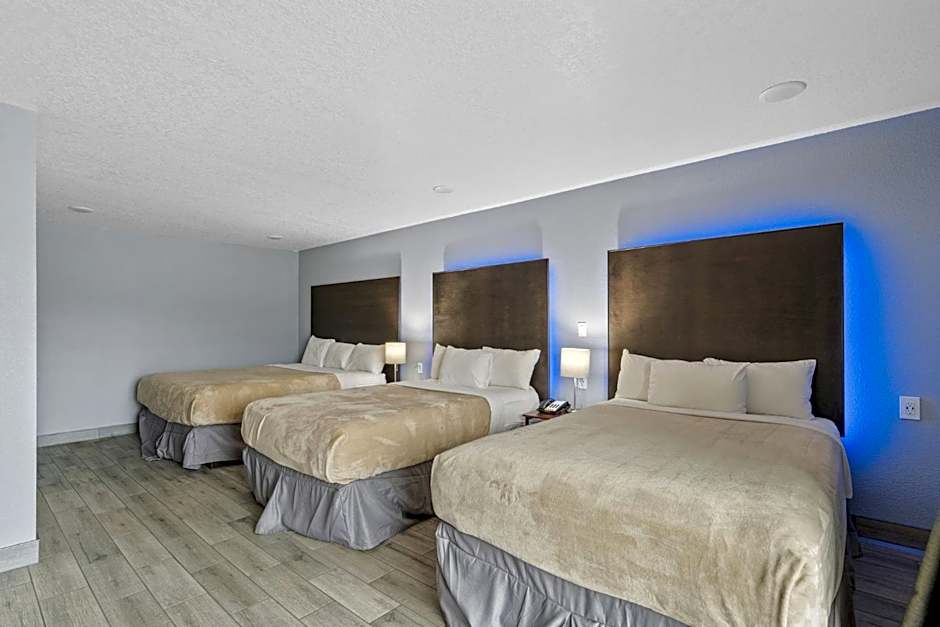 Celebration Suites At Old Town
