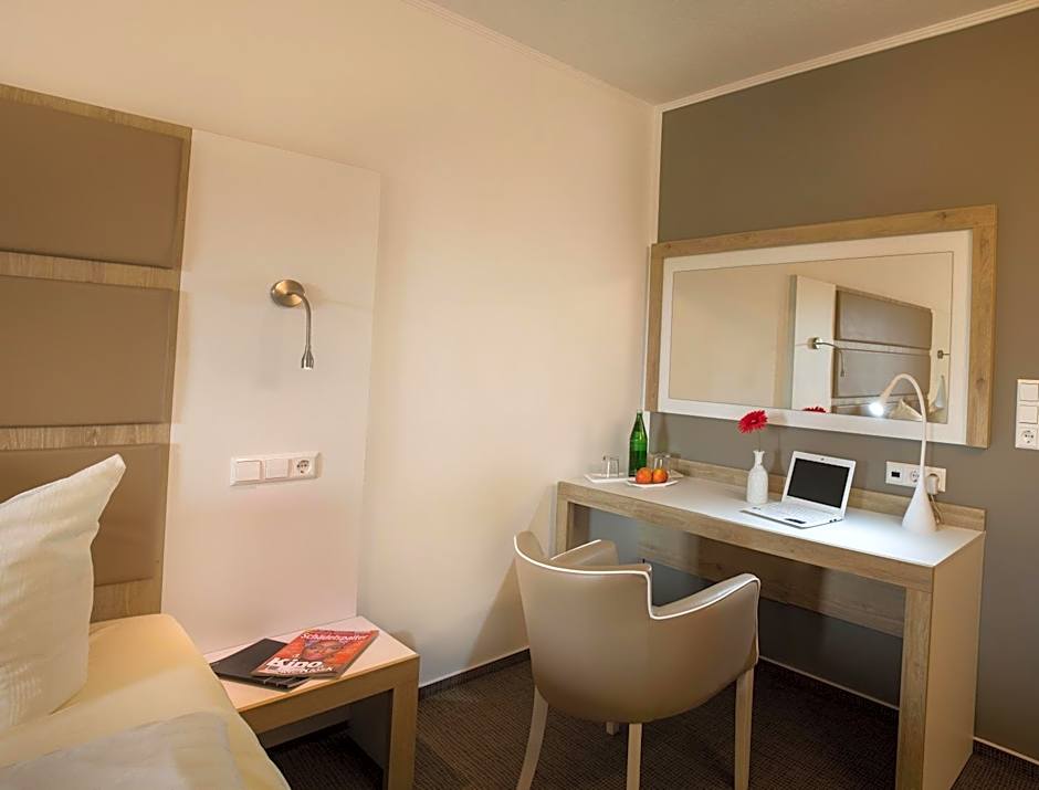 Confour Hotel
