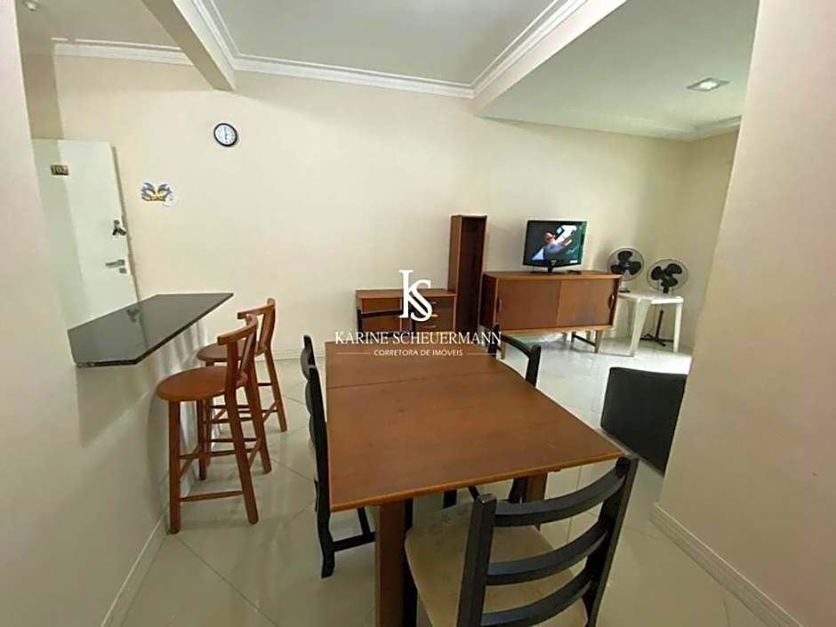 A26 - APARTAMENTO 2 DORMITÓRIOS NO CENTRO DE BOMBINHAS