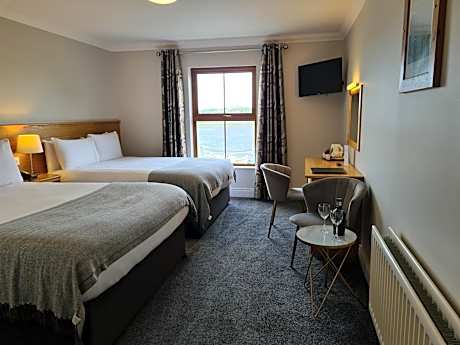 Superior Twin Room with Sea View