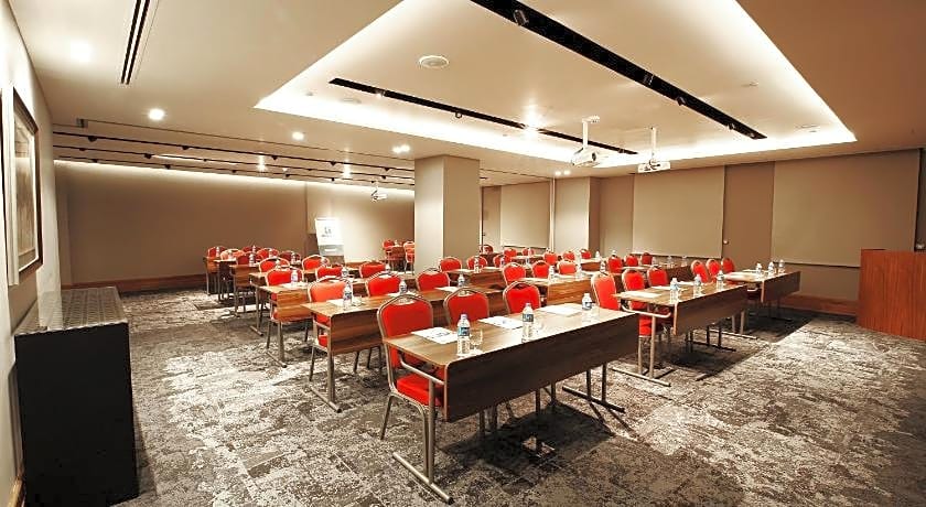 Holiday Inn Bursa - City Centre By IHG