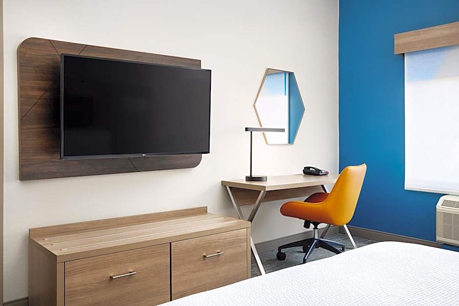 Holiday Inn Express & Suites Bridgeport By IHG