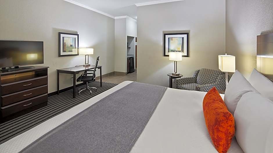 Best Western Plus Austin Airport Inn & Suites
