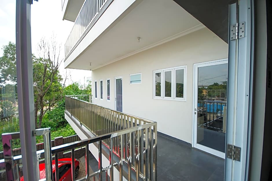 Super OYO 270 Madinah Residence Syariah