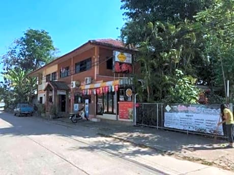 ร้านอาหาร กู๊ดวิว มีห้องพักบริการ