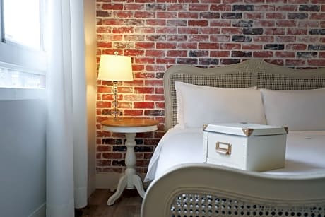 Slow Town Hotel- Reel