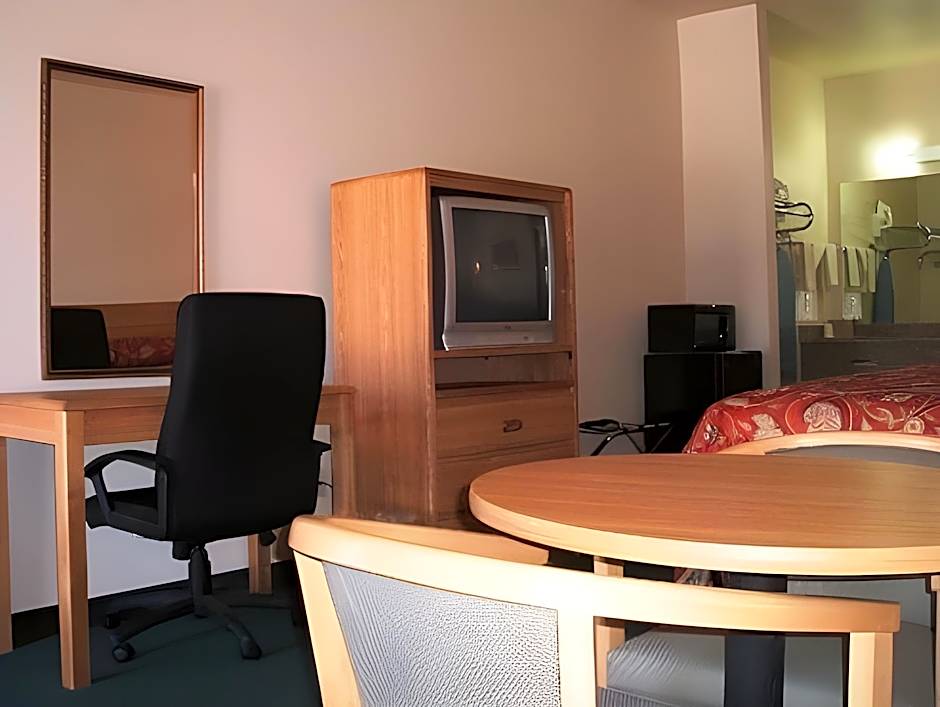La Bonita Inn & Suites - McCamey