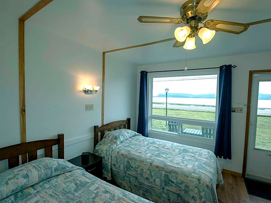 Sea Breeze Motel