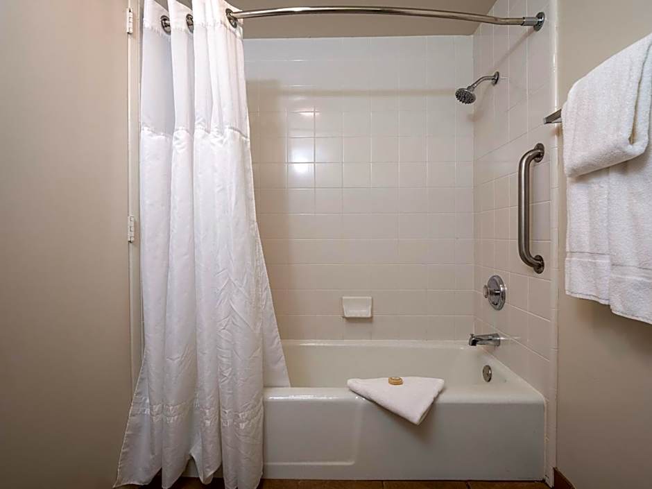 The Lodge at Riverside