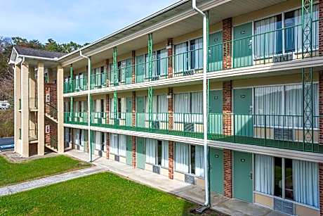 Days Inn by Wyndham Jellico - Tennessee State Line