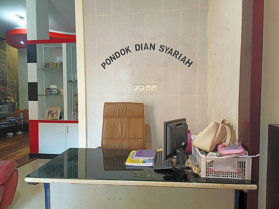 Reddoorz Syariah Near Rumah Sakit Umum Wisata Uit – Makassar, ID