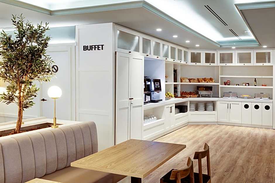 Hotel Zaragoza Royal