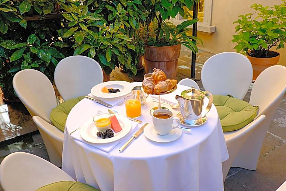 Petronilla - Hotel In Bergamo
