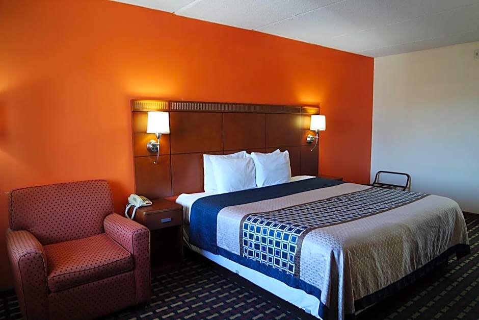 Howard Johnson by Wyndham Perry GA