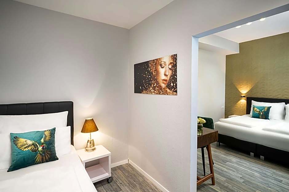 Photo 1 of 6 of Triple Room