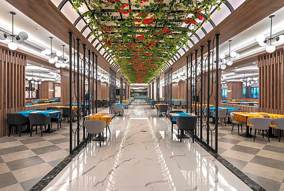 Arnor De Luxe Hotel & Spa