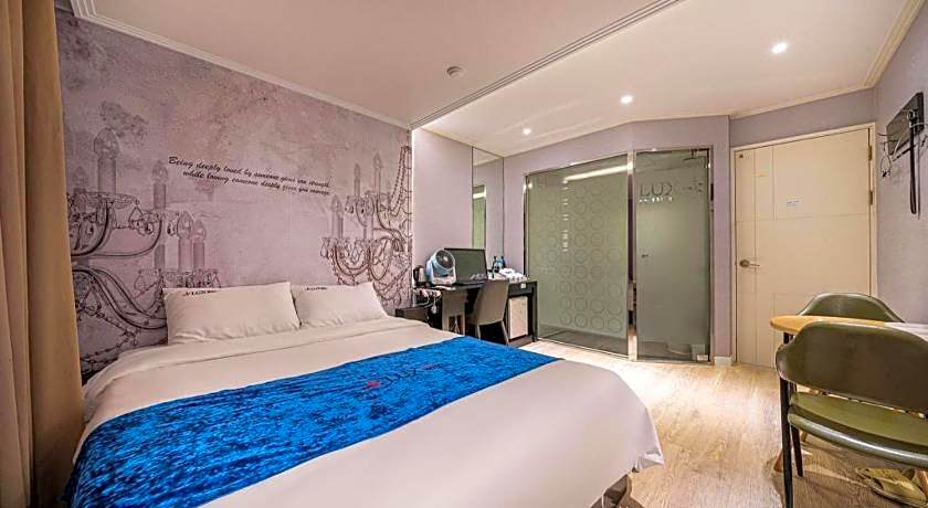 Jeju Lux Hotel