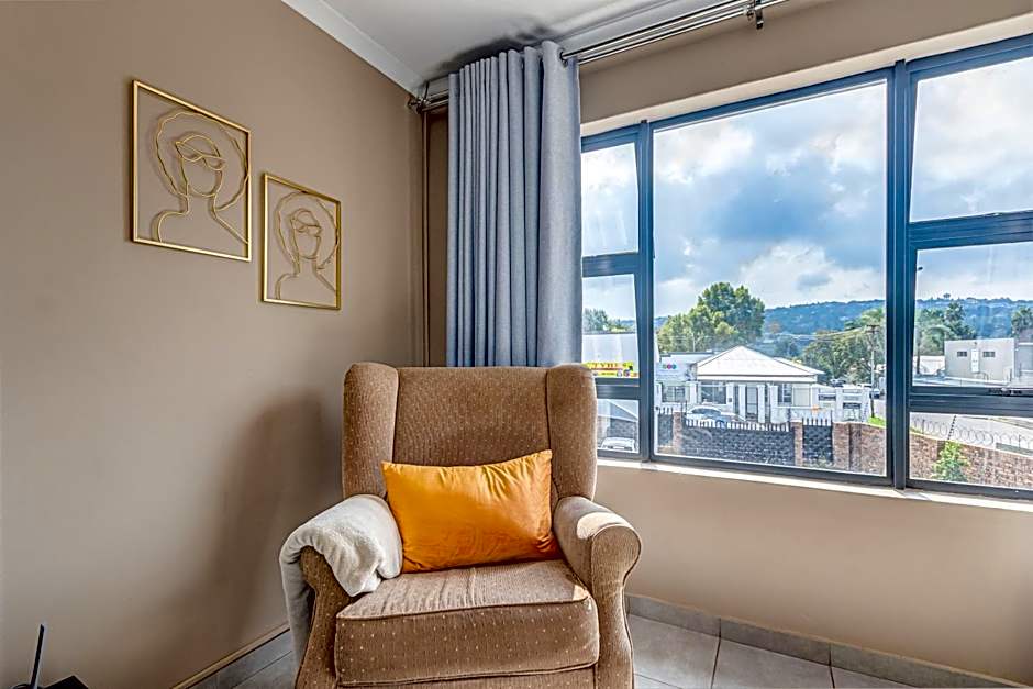 Airville Luxury Apartments, 7min Drive to Cresta Mall