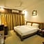 Metro Plaza Hotel by RAK Rooms