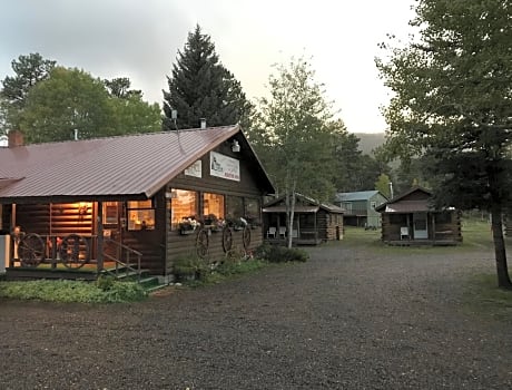 Grandview Cabins & RV Resort