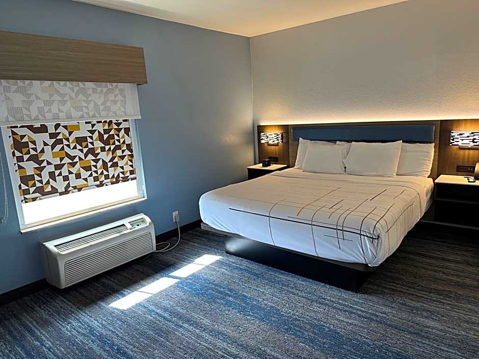 La Quinta Inn & Suites by Wyndham Macon West
