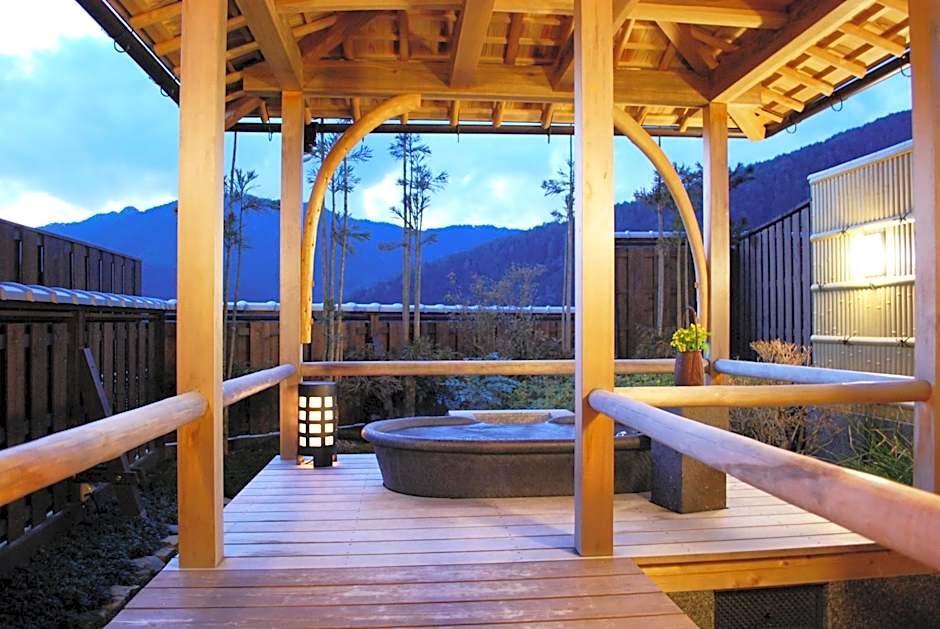 Japanese Ryokan Seryo
