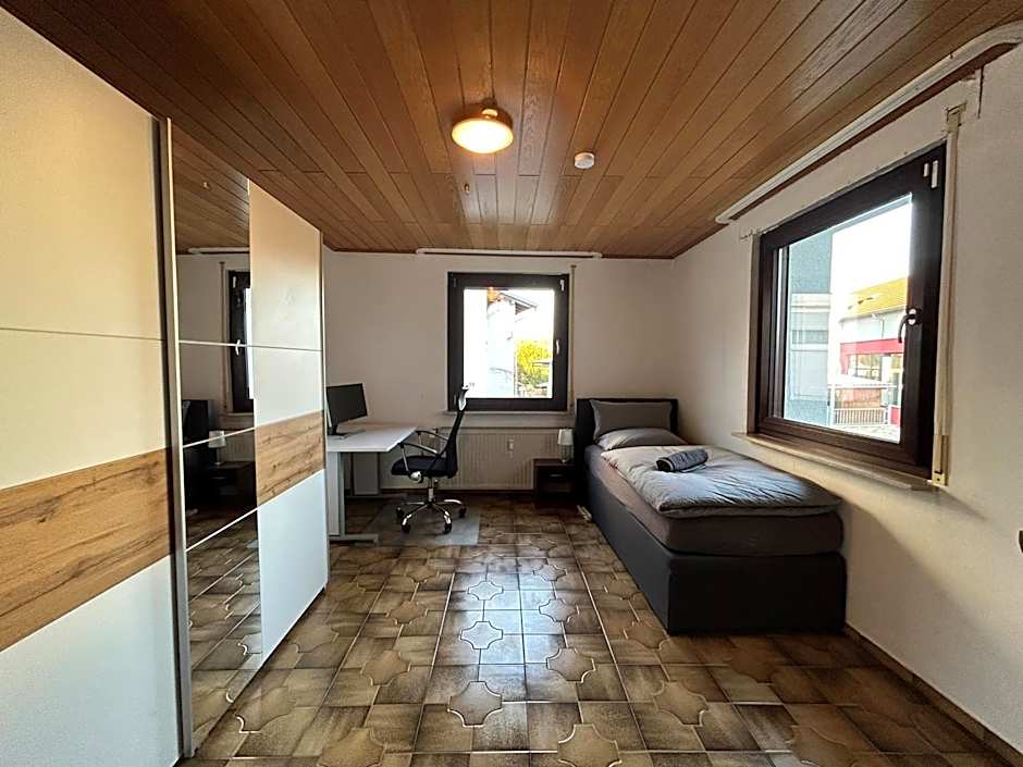 Parkplätze, Einzelbetten, 2 TVs, Balkon, Terrasse, fast Wi-Fi bis zu 1000 Mbit, Homeoffice